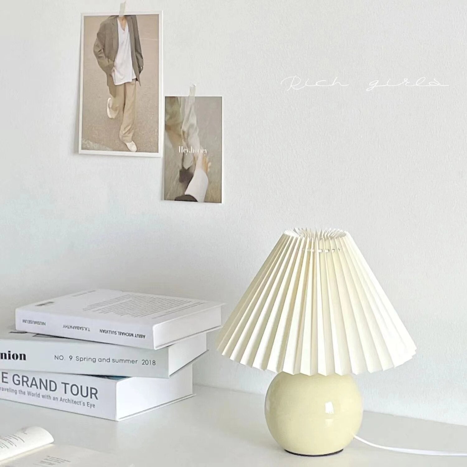 7W Pleated Table Lamp Iron Base 3-Color Remote
